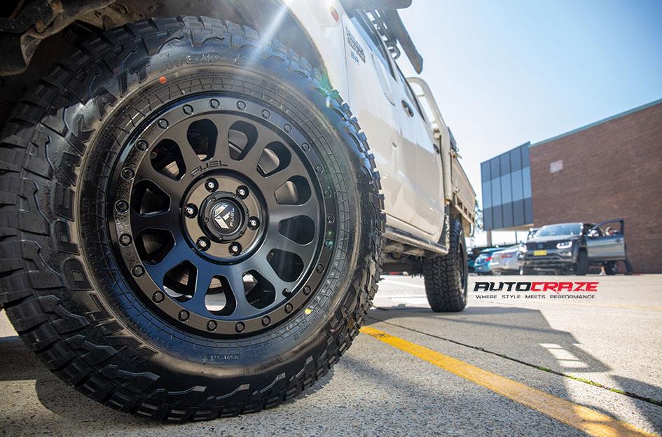 TOYOTA HILUX N70 4WD VECTOR MATTE BLACK